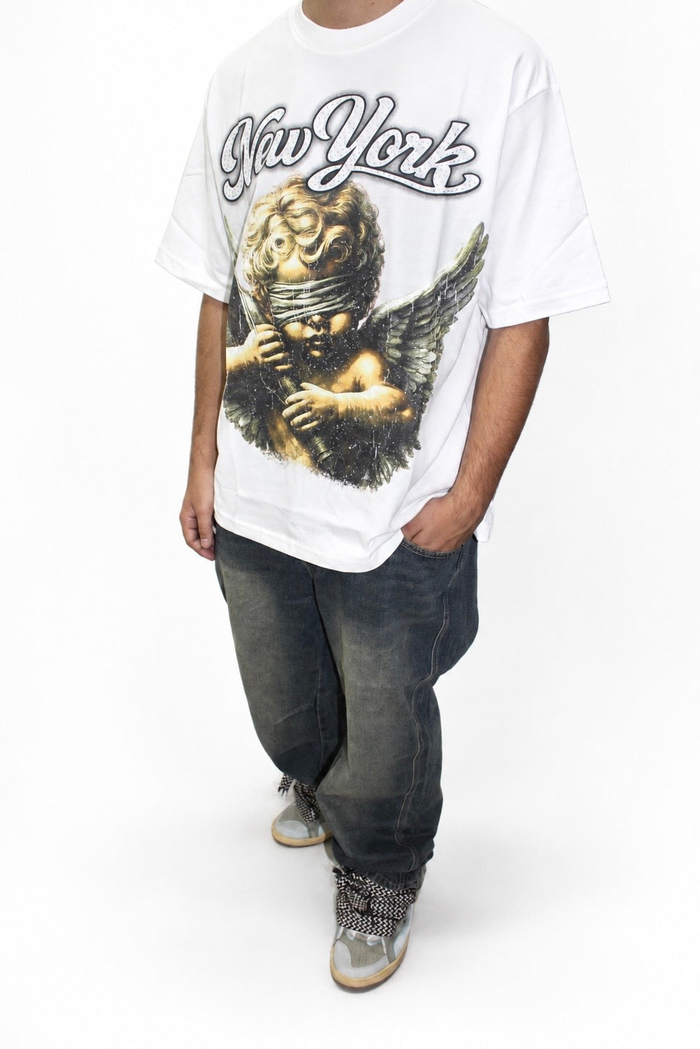 Outfit Completo Streetwear "Blind Angel" - T-shirt & Baggy Jeans